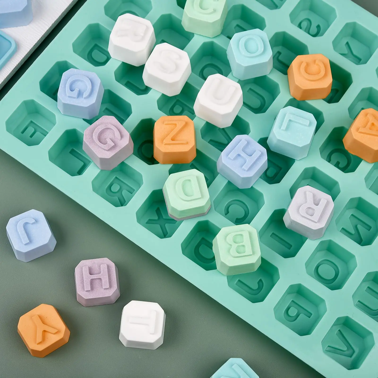 48 Letter Enghish Alphabet let - Soap Making Gloves recension och pris